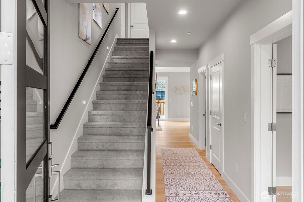 Photo of 18554 Stone Avenue N, Shoreline, WA 98133 (MLS # 2491482)