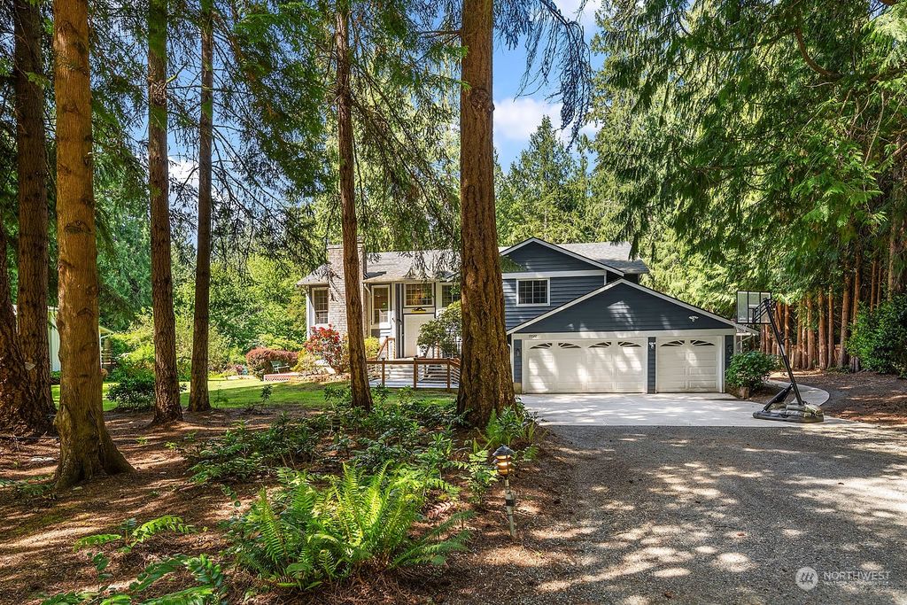 Photo of 19720 SE 21st Street, Sammamish, WA 98075 (MLS # 2239562)