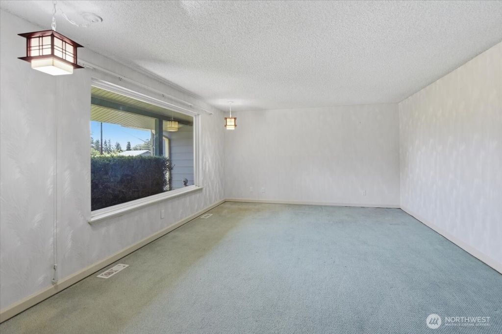 Photo of 18109 128th Place SE, Snohomish, WA 98290 (MLS # 2531789)