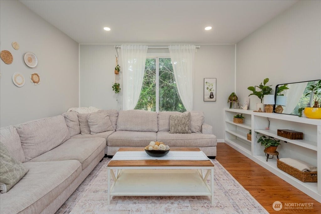 Photo of 10410 Holly Drive #E, Everett, WA 98204 (MLS # 2545398)