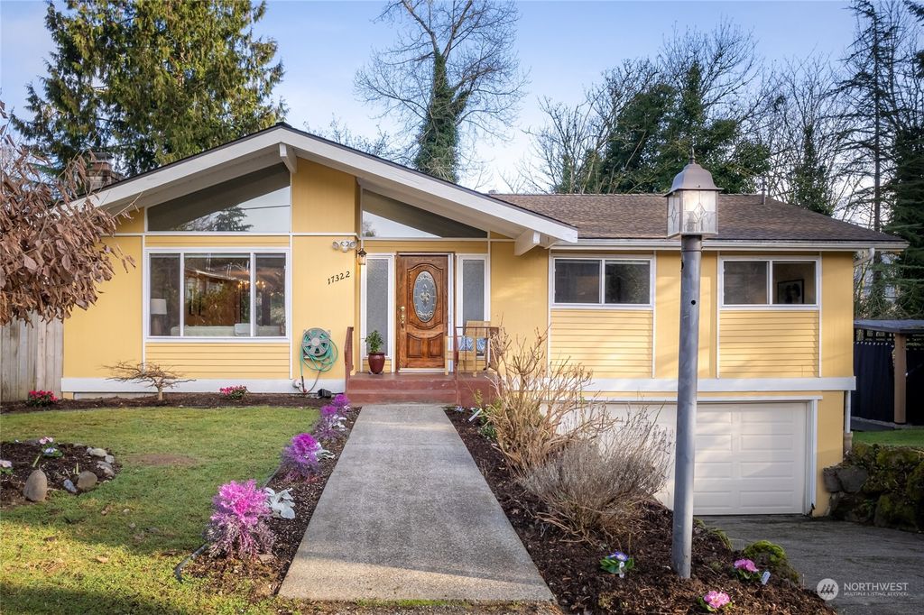 Photo of 17322 95th Avenue NE, Bothell, WA 98011 (MLS # 2322010)