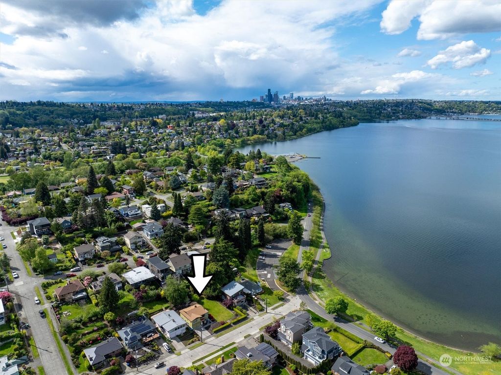 Photo of 4017 49th Avenue S, Seattle, WA 98118 (MLS # 2328241)