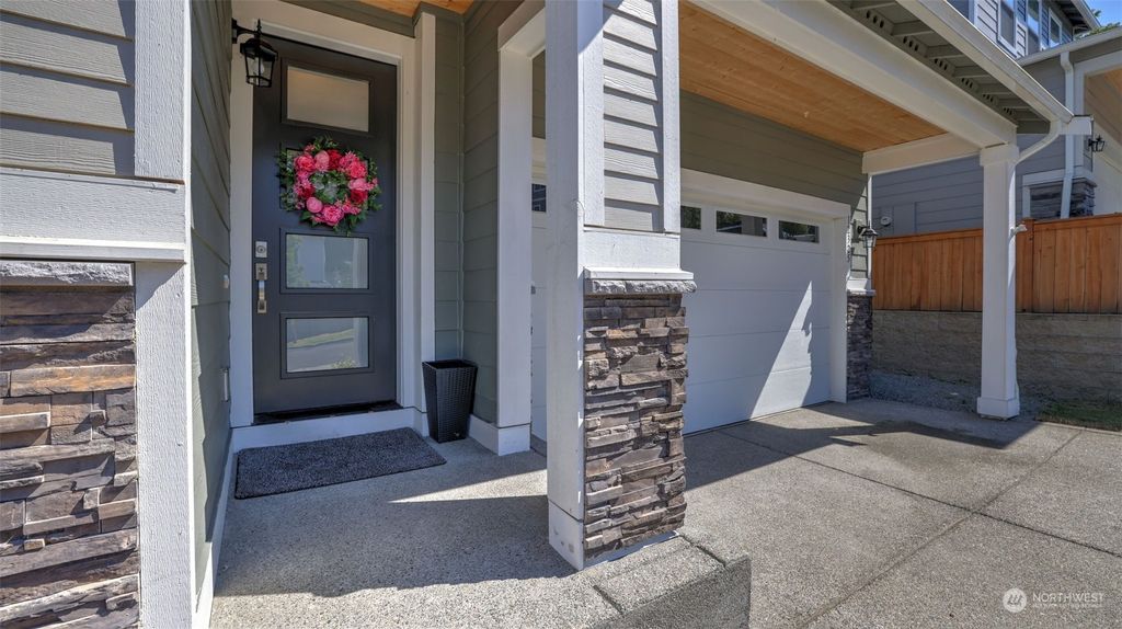 Photo of 12325 SE 191st Street, Renton, WA 98058 (MLS # 2273012)