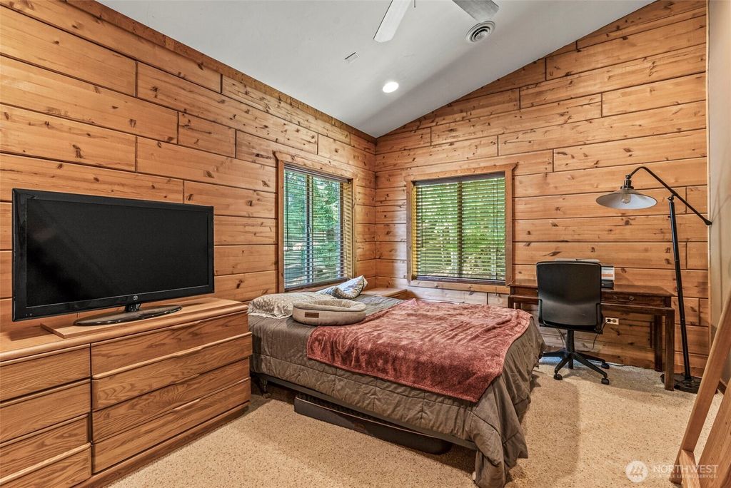 listing image 9368342338720170707
