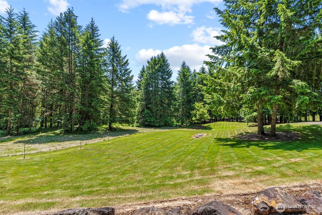 listing image 9364880902042500998