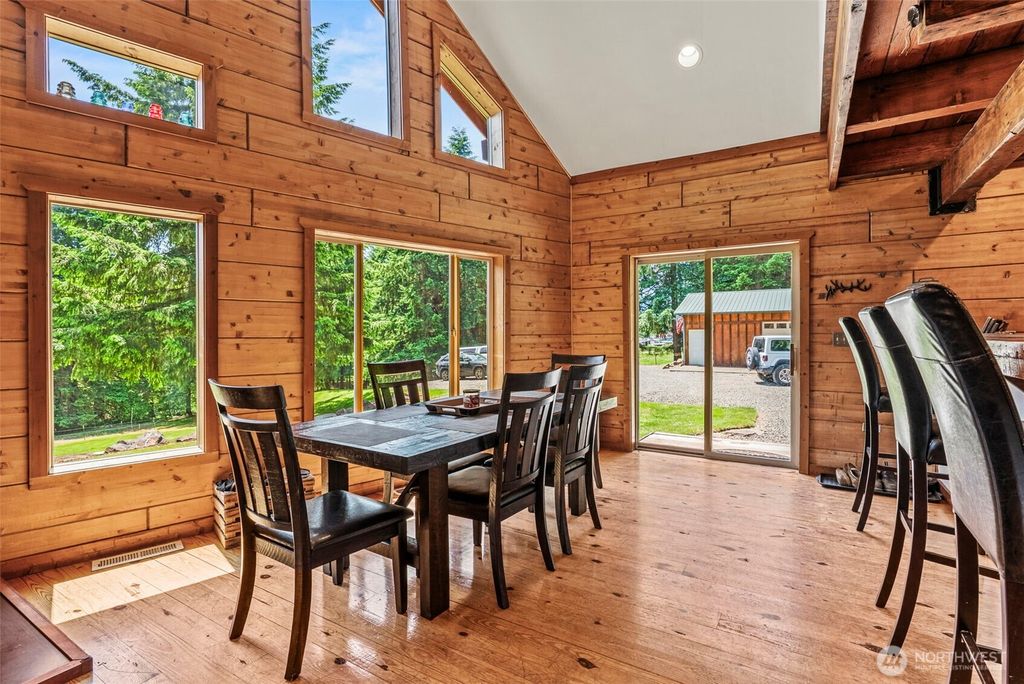 listing image 9364380139524399635