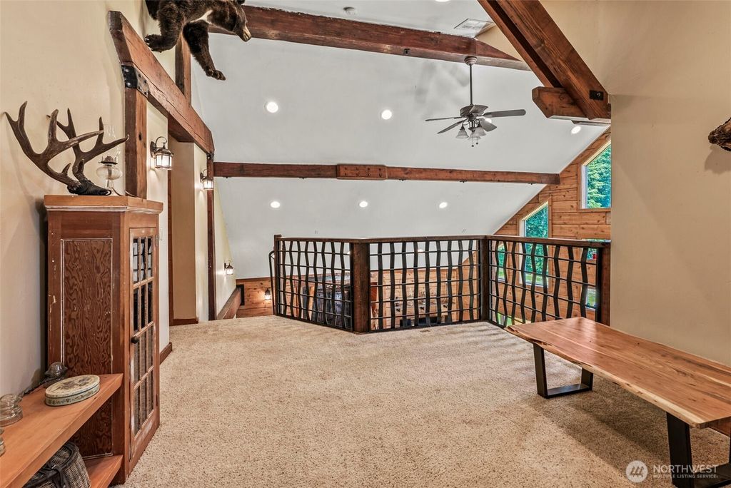 listing image 9361017817684976254