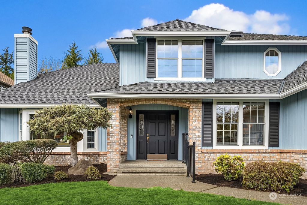 Photo of 4414 NE 25th Court, Renton, WA 98059 (MLS # 2216166)