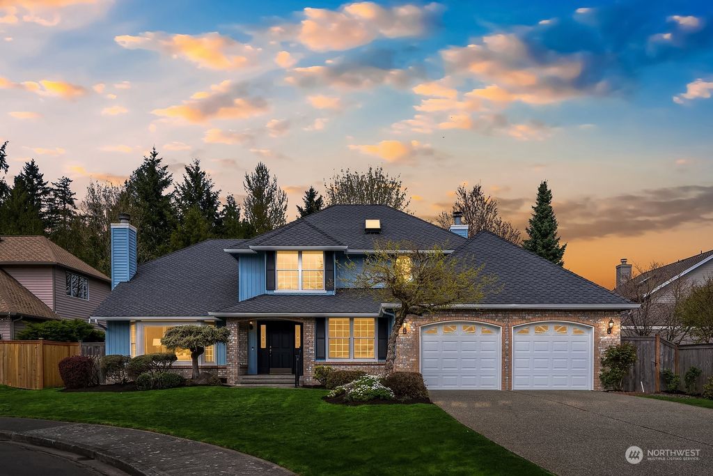Photo of 4414 NE 25th Court, Renton, WA 98059 (MLS # 2216166)