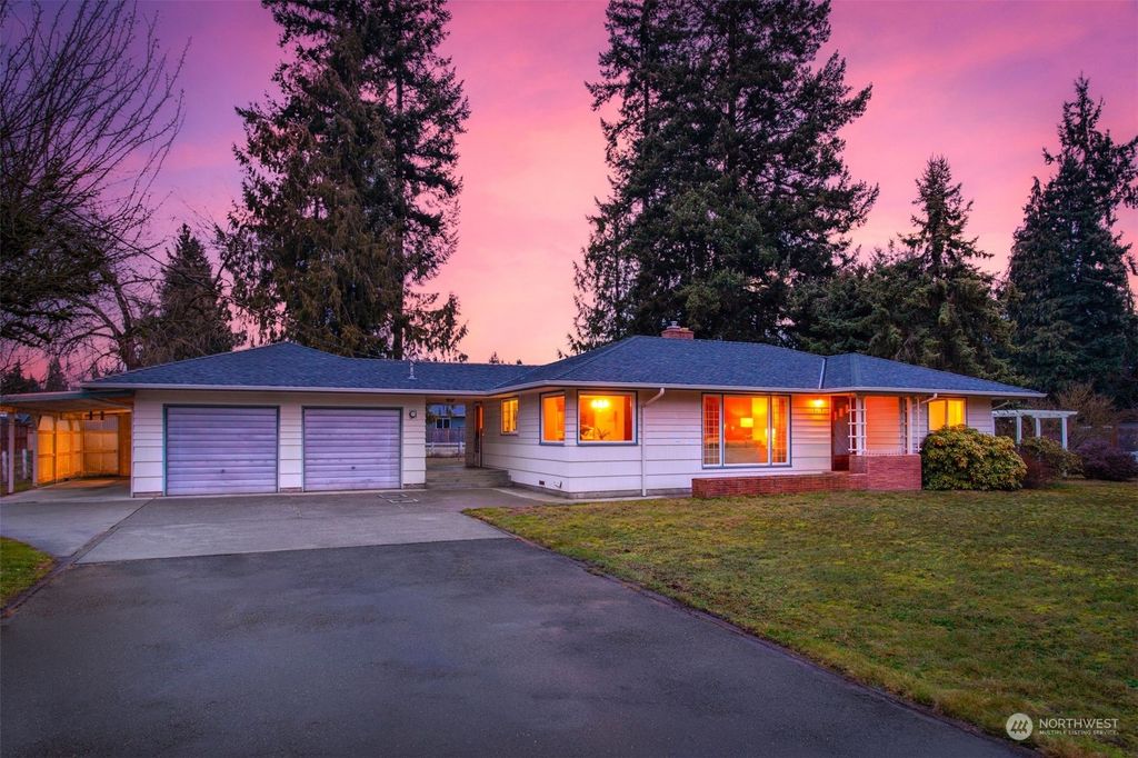 Photo of 5907 88th Street NE, Marysville, WA 98270 (MLS # 2201735)