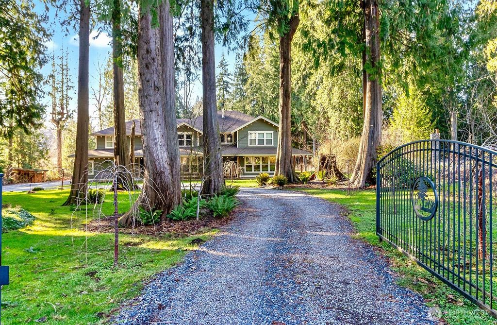 Photo of 6824 137th Drive NE, Lake Stevens, WA 98258 (MLS # 2471918)