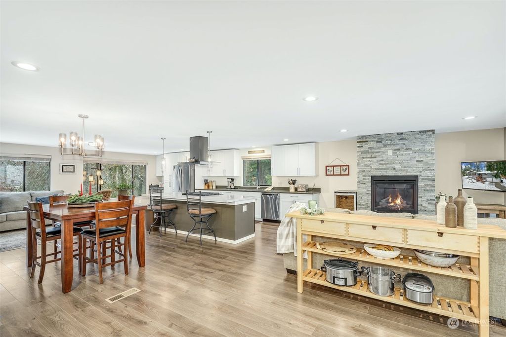 Photo of 15039 206th Avenue SE, Renton, WA 98059 (MLS # 2020287)