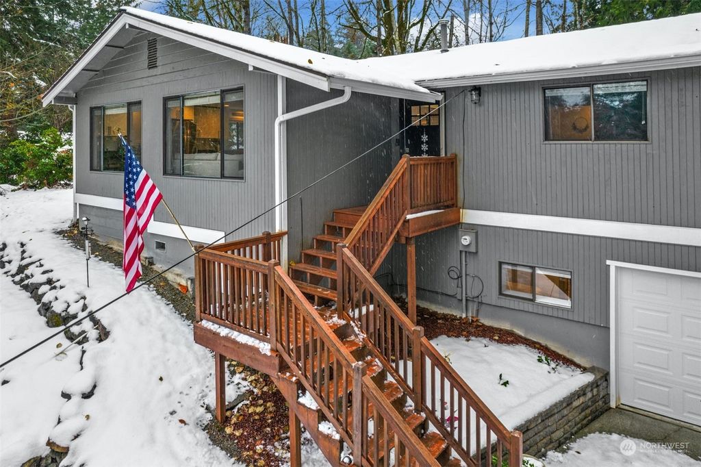 Photo of 15039 206th Avenue SE, Renton, WA 98059 (MLS # 2020287)
