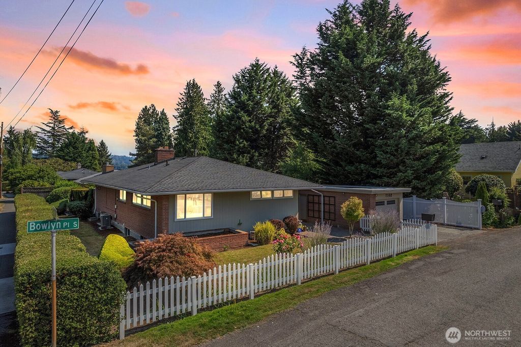 Photo of 7302 Bowlyn Place S, Seattle, WA 98118 (MLS # 2427879)