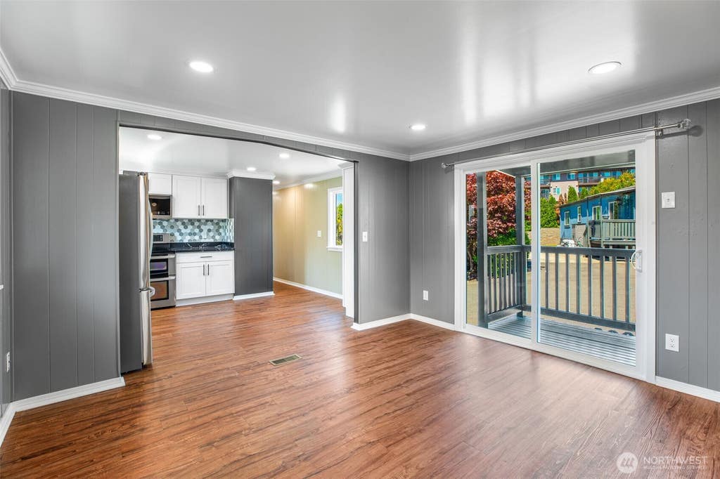 Photo of 314 Avenue J #20, Snohomish, WA 98290 (MLS # 2559361)