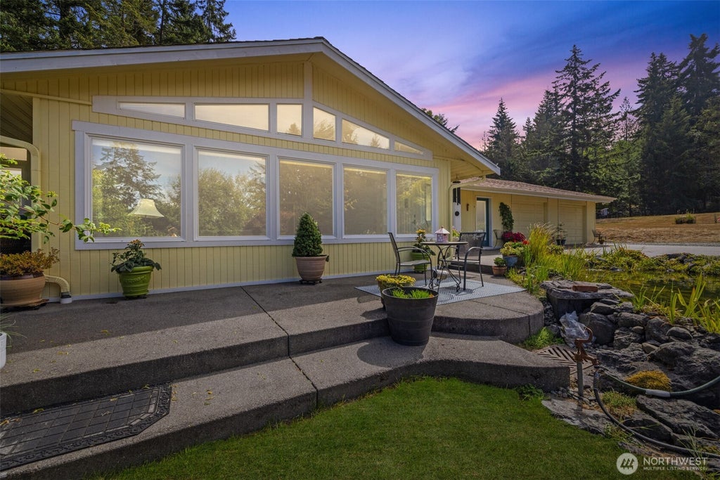 Photo of 203 Levig Rd. RD, Port Angeles, WA 98362 (MLS # 2576970)