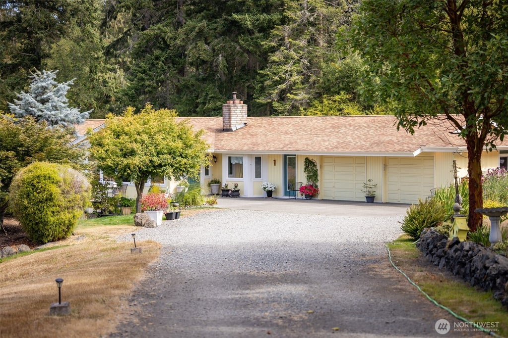 Photo of 203 Levig Rd. RD, Port Angeles, WA 98362 (MLS # 2576970)