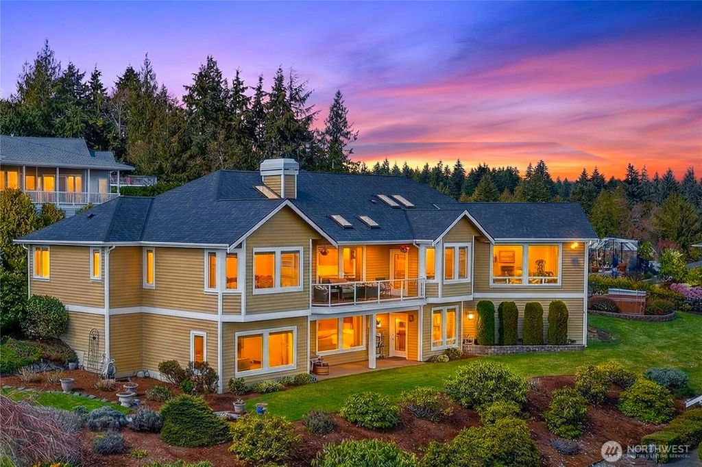 Photo of 4621 Tanner View Drive, Clinton, WA 98236 (MLS # 2498388)