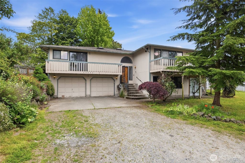 Photo of 24036 23rd Avenue S, Des Moines, WA 98198 (MLS # 2527914)