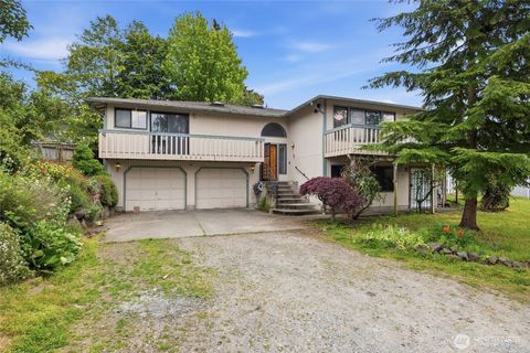 Photo of 24036 23rd Avenue S, Des Moines, WA 98198 (MLS # 2527914)