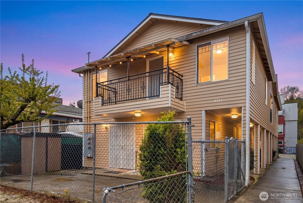 Photo of 3317 Claremont Avenue S, Seattle, WA 98144 (MLS # 2506966)