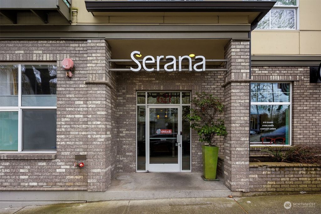 Photo of 621 5th Avenue N #308, Seattle, WA 98109 (MLS # 2222068)