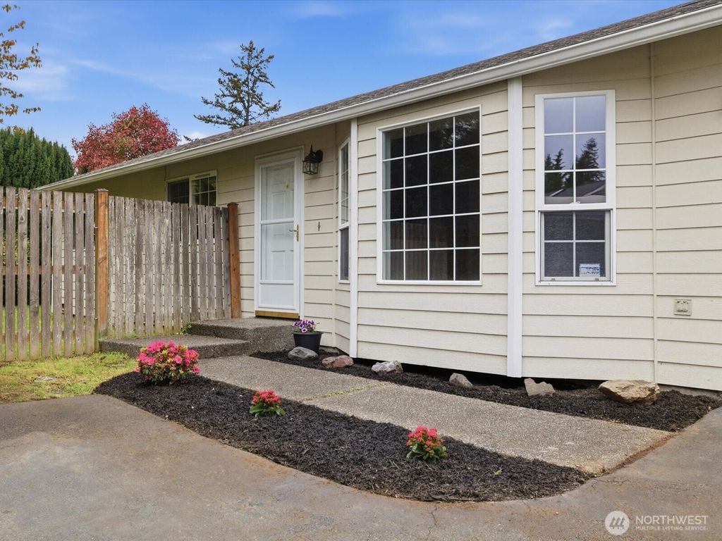 Photo of 6000 Cady Road, Everett, WA 98203 (MLS # 2510906)