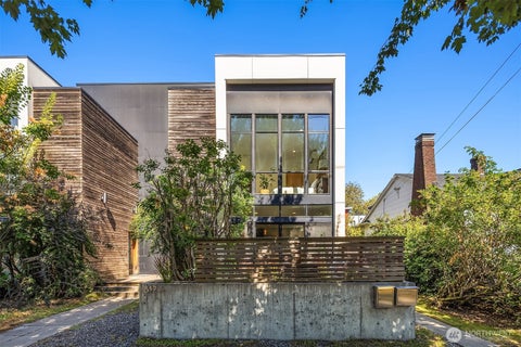 Photo of 812 S Orcas Street #B, Seattle, WA 98108 (MLS # 2580261)