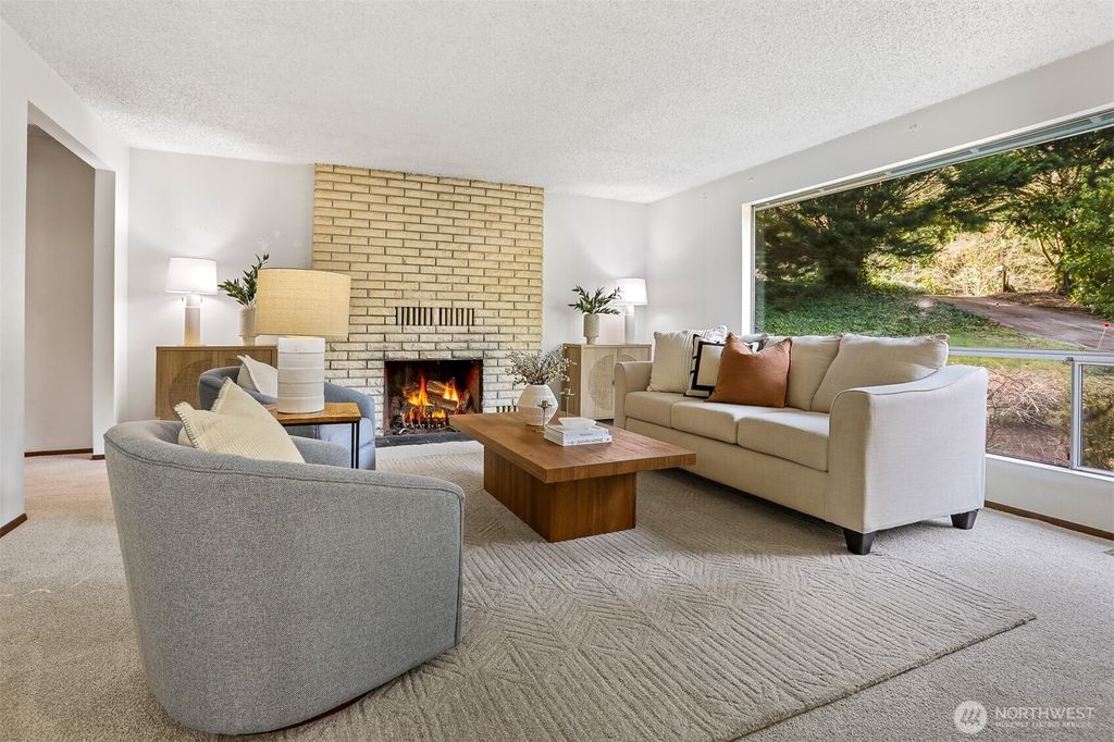 Photo of 20327 45th Drive SE, Bothell, WA 98012 (MLS # 2340913)