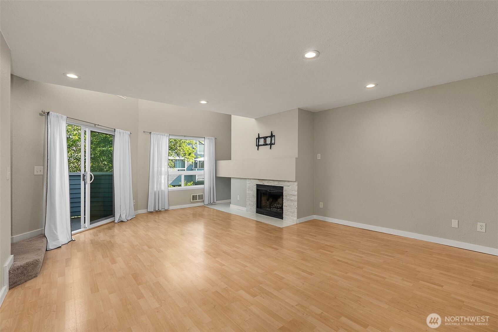 21937 7th Avenue S 213