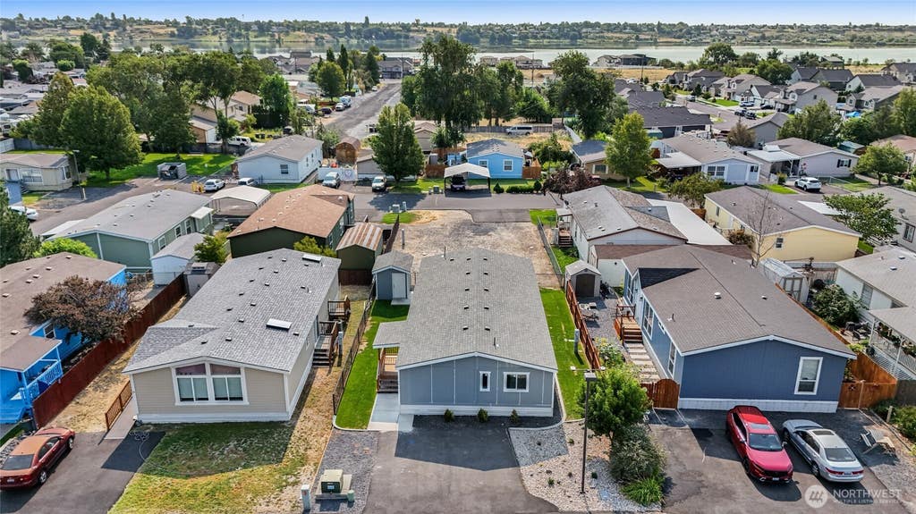 Photo of 3211 W Wapato Drive #36, Moses Lake, WA 98837 (MLS # 2571531)