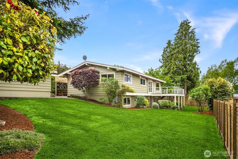 731 Sommerseth Street NE Poulsbo WA 98370