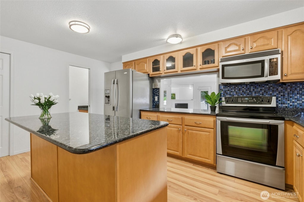 Photo of 31074 9th Avenue S, Federal Way, WA 98003 (MLS # 2538396)