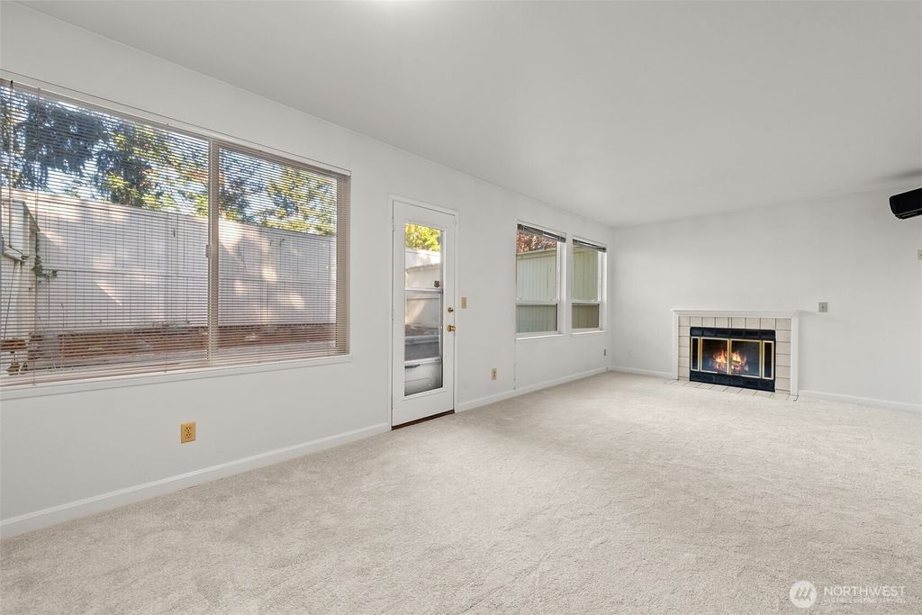 Photo of 10102 NE 135th Lane #Unit 8, Kirkland, WA 98034 (MLS # 2445660)