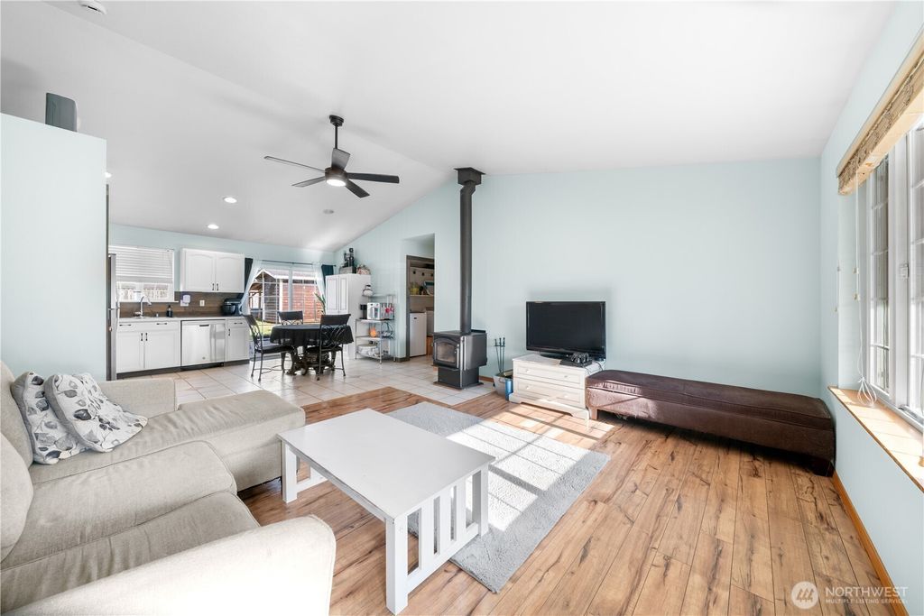 Photo of 810 Sauk Avenue, Darrington, WA 98241 (MLS # 2479414)