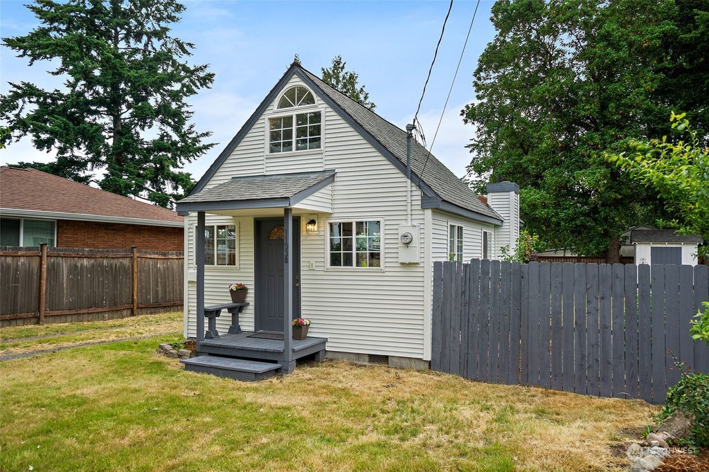 Photo of 11038 3rd Avenue S, Seattle, WA 98168 (MLS # 2127589)