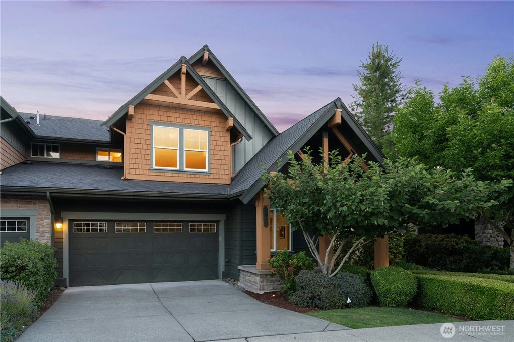 Photo of 1875 10th Avenue NE, Issaquah, WA 98029 (MLS # 2408160)