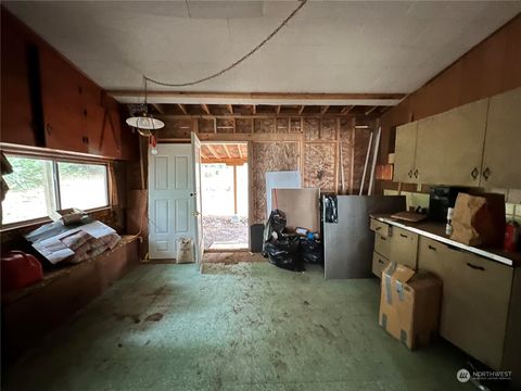 A home in Quilcene