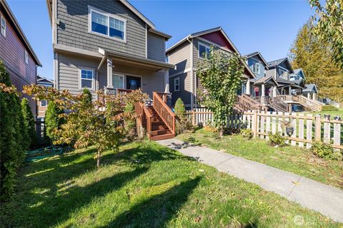Photo of 1649 Bayview Avenue, Blaine, WA 98230 (MLS # 2445110)