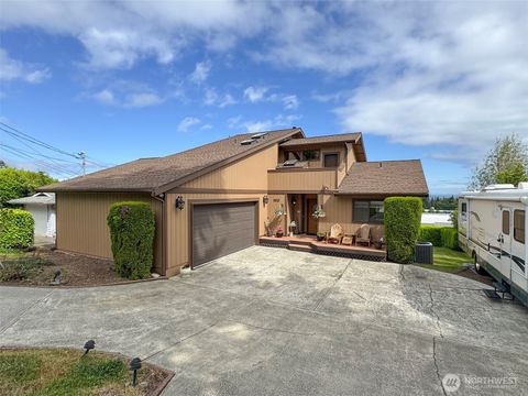 1813 E 3rd Street Port Angeles WA 98362