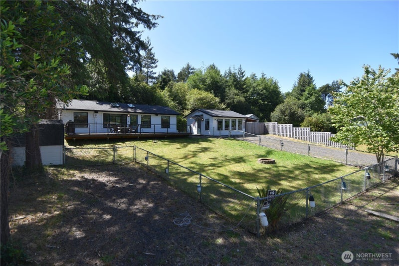 27813 L Place