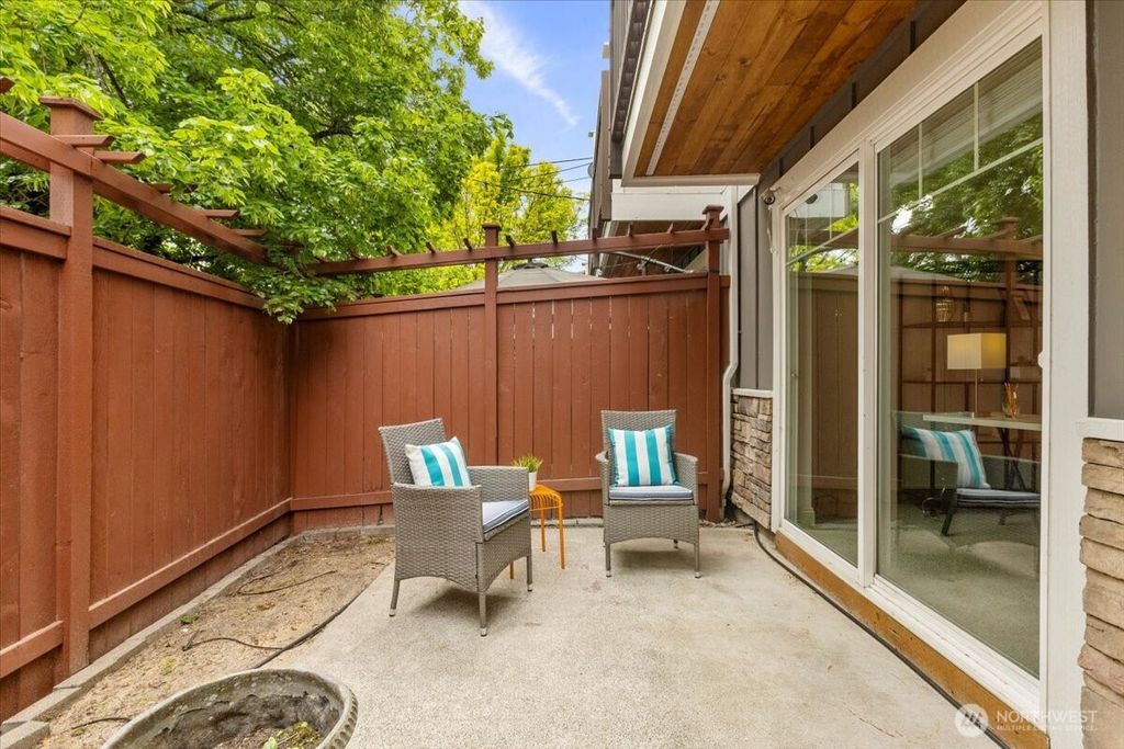 listing image 9365080079239699269
