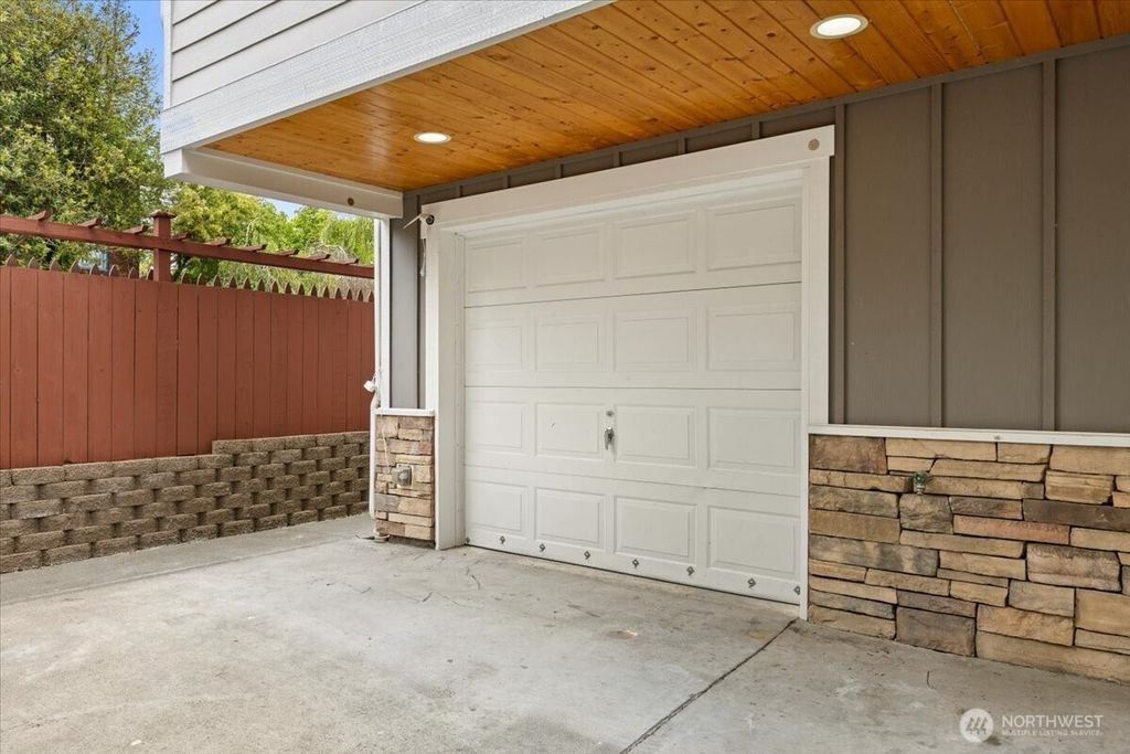 listing image 9369596367084934154