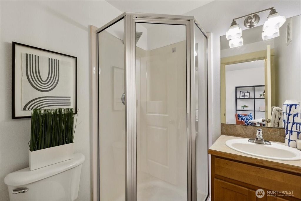 listing image 9364368037687820559