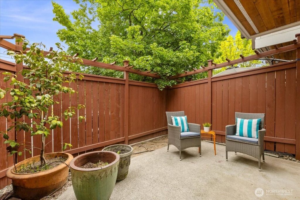 listing image 9360426744104444267