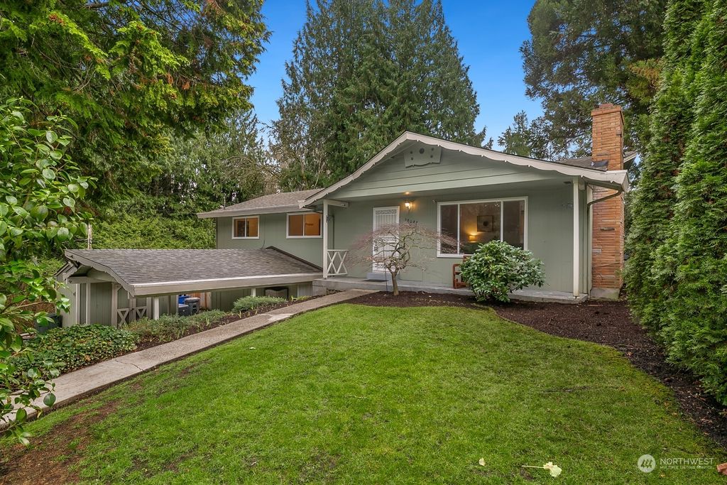 Photo of 18047 28th Avenue NE, Lake Forest Park, WA 98155 (MLS # 2315905)