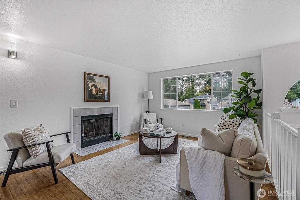Photo of 31758 SW 14th Way, Federal Way, WA 98023 (MLS # 2574662)