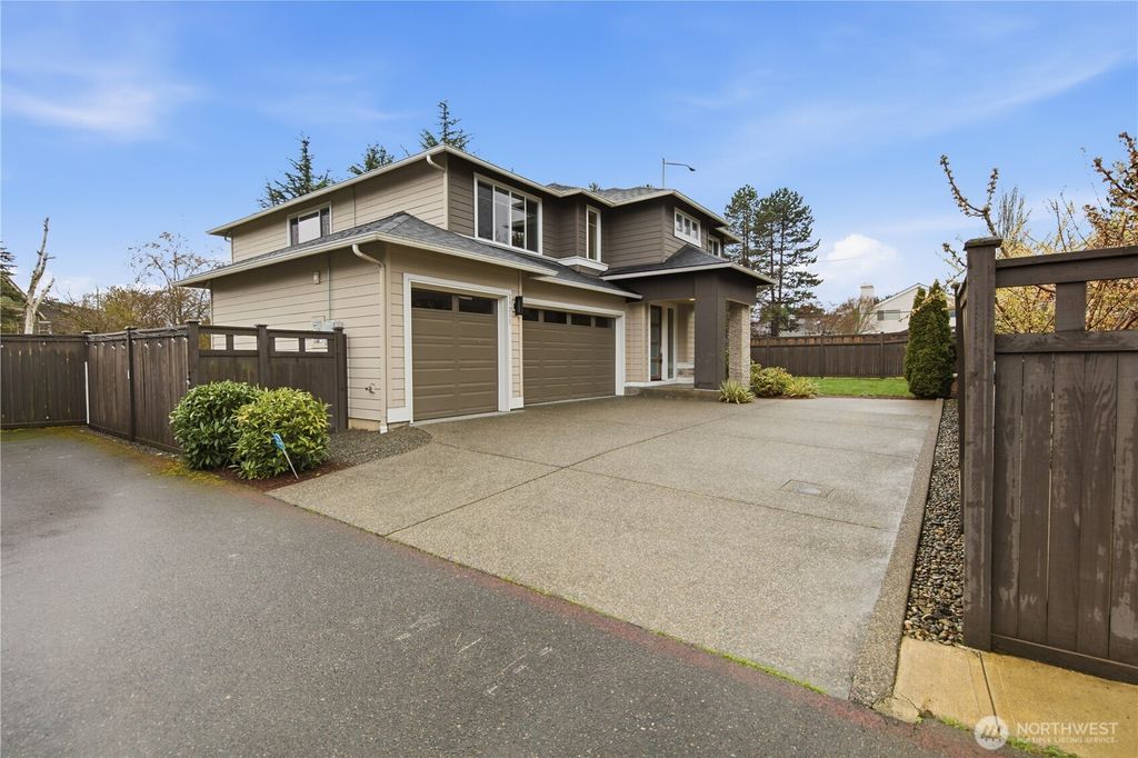 Photo of 13211 SE 262nd Street, Kent, WA 98042 (MLS # 2499346)
