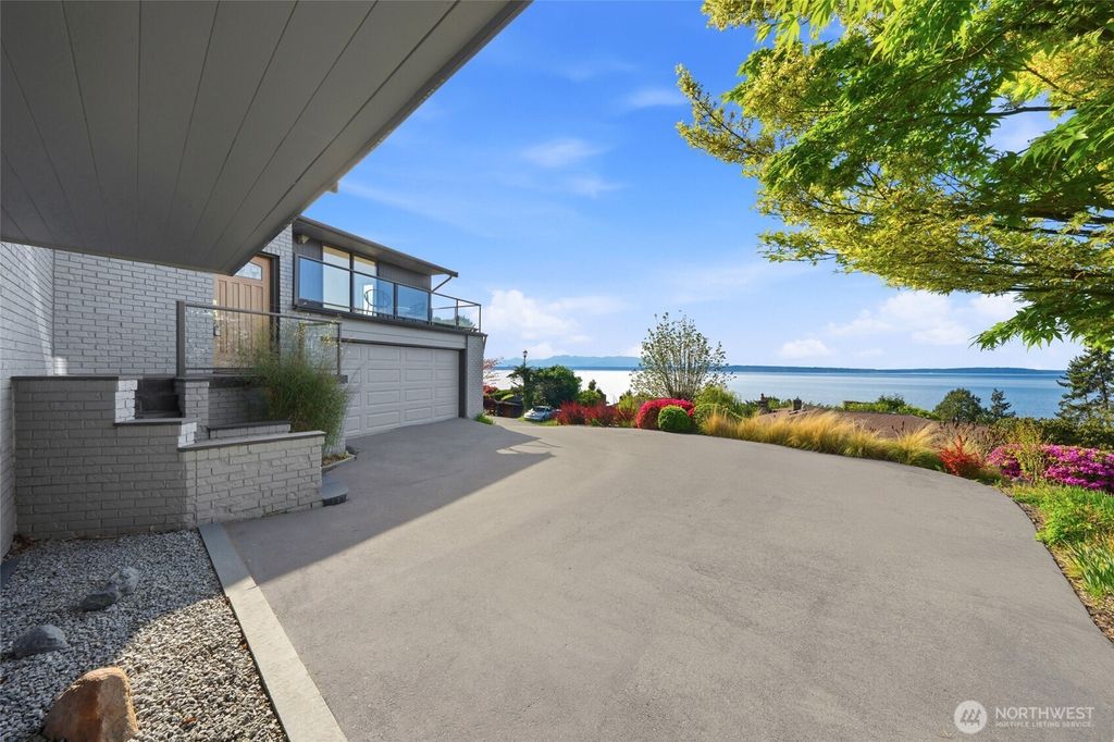 Photo of 10248 Richwood Avenue NW, Seattle, WA 98177 (MLS # 2511339)