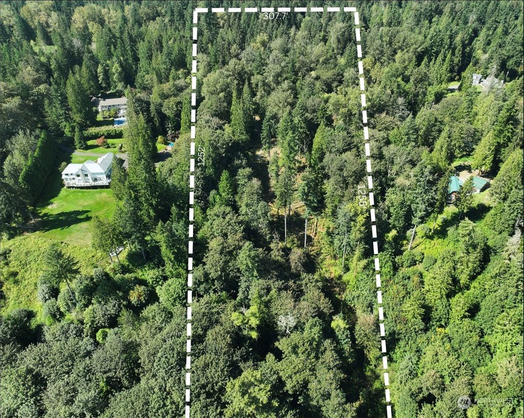 Photo of 19770 244th Avenue NE, Woodinville, WA 98077 (MLS # 2286757)